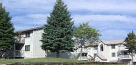 3 Bedroom Condo-Style Home with 2 Car Garage and 2 Balconies in Burnsville, MN (Photo 4 of 4)