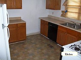 Newly Remodeled Victorian Sytyled House in Hampton, VA (Photo 4 of 11)