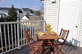 2 BD Condo/Townhouse Right By Ft. Belvoir Military Base  in Alexandria, VA