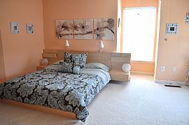 2 BD Condo/Townhouse Right By Ft. Belvoir Military Base  in Alexandria, VA (Photo 6 of 12)