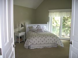 Fantastic 3 Bedroom Home -  A Lake Marcel Waterfront Beauty!! in Carnation, WA (Photo 6 of 8)