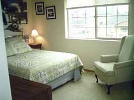  Furnished 1 Room with TV, W-Fi, Utilities - Adult Mature Living in Bend, OR