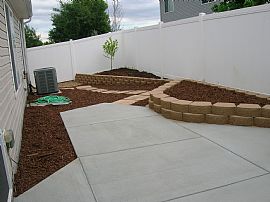 3 Bedroom Home with 2 Car Garage in Denver, CO (Photo 2 of 2)