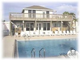 Full Furnished 1 Bedroom Condo at Gulf Highlands in Panama City Beach, FL (Photo 7 of 8)