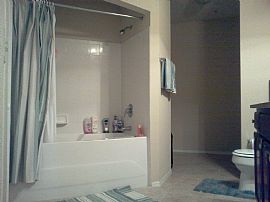 Recently Renovated and Spacious 1br/1ba $775.00 in Heathrow, FL (Photo 4 of 4)