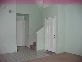 Charming 3 Bdr/2 1/2 Bath-Great Location in Palmdale in Palmdale, CA (Photo 6 of 6)