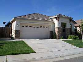 Incredible 3 Bedroom Home in Lincoln Crossing in Lincoln, CA (Photo 2 of 12)