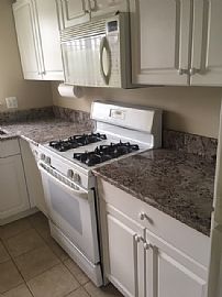 2 Bedroom Condo in Farmington Hills in Farmington Hills, MI (Photo 9 of 10)