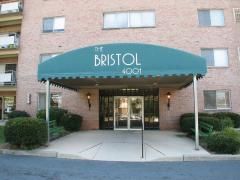 2 BR, 2 BA Apartment Available Now! Great Move-In Specials in Baltimore, MD (Photo 5 of 5)