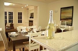 Gorgeous and Newly Renovated Spacious 2 BR Home in San Francisco, CA (Photo 6 of 7)