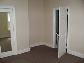 3 Bedroom, 1 Bath Twin Home For Rent in Philadelphia, PA (Photo 4 of 9)