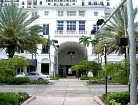 Great 2 BR, 2 BA Apartment Just 1 Block Away From Miracle Mile in Coral Gables, FL (Photo 2 of 12)