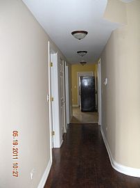 3 Bedroom Apartment with Brand New Appliances in Chicago, IL (Photo 6 of 6)