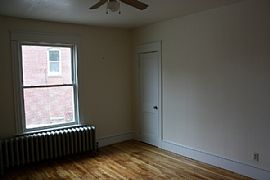 Cool 1 Bedroom Studio Apartment with Hardwood Floors  in Lewiston, ME (Photo 2 of 9)