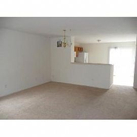 Beautiful Condo with 2 Master Suites in Columbus, OH (Photo 5 of 5)