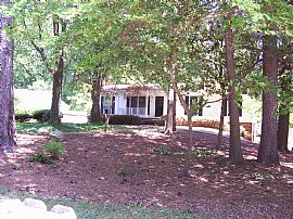 Renovated 4 Bedroom Ranch Home with Great Schools In The Area in Marietta, GA