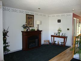 Spacious 2 BR Townhome with Finished Basement in Windsor Mill, MD (Photo 4 of 12)