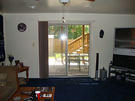 Spacious 2 BR Townhome with Finished Basement in Windsor Mill, MD (Photo 8 of 12)