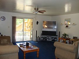 Spacious 2 BR Townhome with Finished Basement in Windsor Mill, MD (Photo 9 of 12)