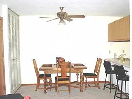 Affordable 2 Bedroom, 1 Bath Near Park in Middleton, WI (Photo 4 of 6)