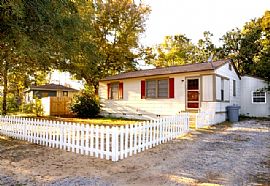 Big 2 (can Be 3) Bedroom Home! in Pensacola, FL