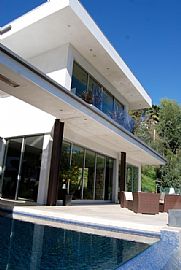 Hollywood Hills Modern Home with Views in West Hollywood, CA (Photo 4 of 12)