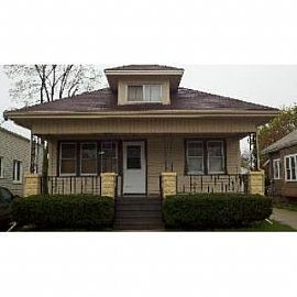 Single Family Residence in Racine, WI