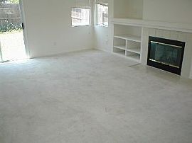 House For Rent in Stockton, CA (Photo 2 of 5)