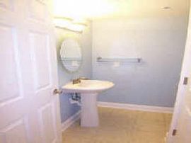 Immaculate Condo in Quiet Community in Smyrna, GA (Photo 4 of 5)