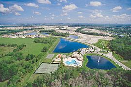 Nice 4/3/2 Home with Stunning View in Greyhawk Landing in Bradenton, FL (Photo 3 of 12)
