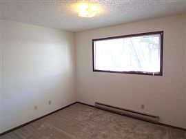 2bed/1bath in Redmond, Parking,New Carpet, Cats Ok in Adelaide, WA (Photo 4 of 5)