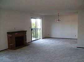 1bed/1bath in Edmonds, Pets Ok, Ground Floor in Edmonds, WA (Photo 4 of 5)