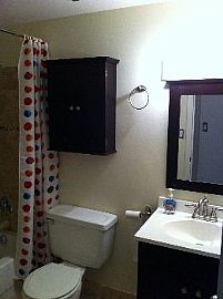 2bed/1bath in Schaumburg, Pool, Tennis, Patio in Schaumburg, IL (Photo 3 of 5)