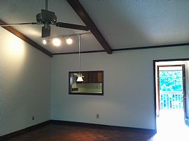 2 Bedroom, 2 Bath Across From Wake Forest University in Winston-Salem, NC (Photo 4 of 6)