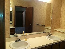 2 Bedroom, 2 Bath Across From Wake Forest University in Winston-Salem, NC (Photo 5 of 6)