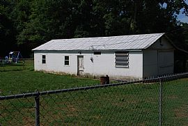 3 Bedroom Brick Ranch Home with Hardwood Floors  in Kernersville, NC (Photo 3 of 3)