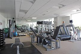 Stunning 2 Bedroom, 2 Bath Home with Unparalleled Views in San Francisco, CA (Photo 11 of 12)