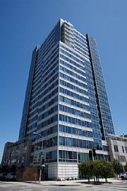 Stunning 2 Bedroom, 2 Bath Home with Unparalleled Views in San Francisco, CA (Photo 2 of 12)