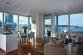 Stunning 2 Bedroom, 2 Bath Home with Unparalleled Views in San Francisco, CA (Photo 3 of 12)
