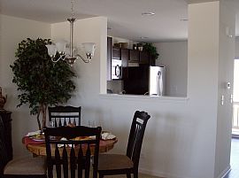 2 Bedroom Townhouse Near Forest Preserve Trails in Volo, IL (Photo 5 of 10)