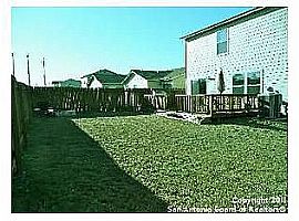 3 Bedroom, 2 Bath Home Conveniently Located Near Lackland Afb in San Antonio, TX (Photo 11 of 12)