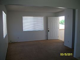 Newly Remodeled 2 Bedroom Apartments Near School in Joshua Tree, CA (Photo 3 of 3)