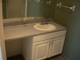 1 Bedroom in 2 BR, 1 BA For Rent Near CSULB and LBCC  in Bellflower, CA (Photo 4 of 6)