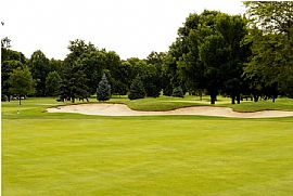 Beautiful 2 BR Condo with Golf Course Living in Frankfort, IL (Photo 3 of 3)