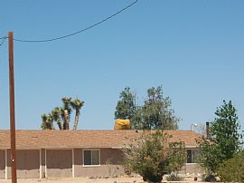 Large 3 Bedroom Home with Fire Place and Fenced Yard in Landers, CA