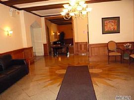 Wonderful Studio Apartment in The Heart of Great Neck in Great Neck, NY