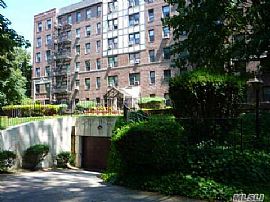 Wonderful Studio Apartment in The Heart of Great Neck in Great Neck, NY (Photo 11 of 12)