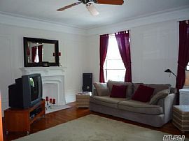 Wonderful Studio Apartment in The Heart of Great Neck in Great Neck, NY (Photo 2 of 12)