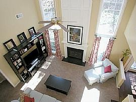 3 Br/ 2.5 Bath Home - Swim/tennis Community in Johns Creek in Alpharetta, GA (Photo 6 of 12)