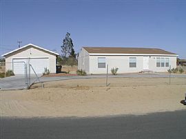 3 BR Home with 1900 Sq. Ft. For $900 a Month! in Joshua Tree, CA